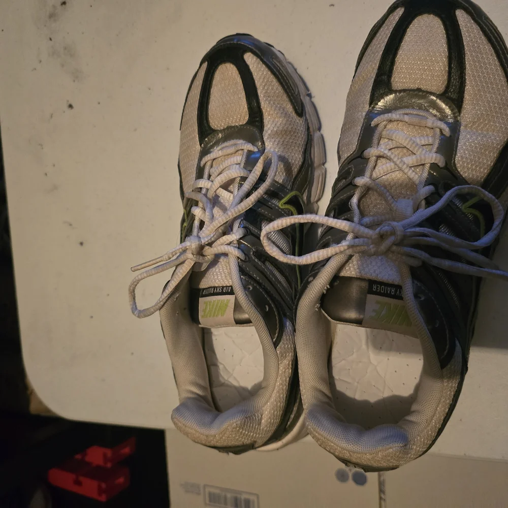 Nike White and Black Athletic Shoes‎ with Chunky Sole